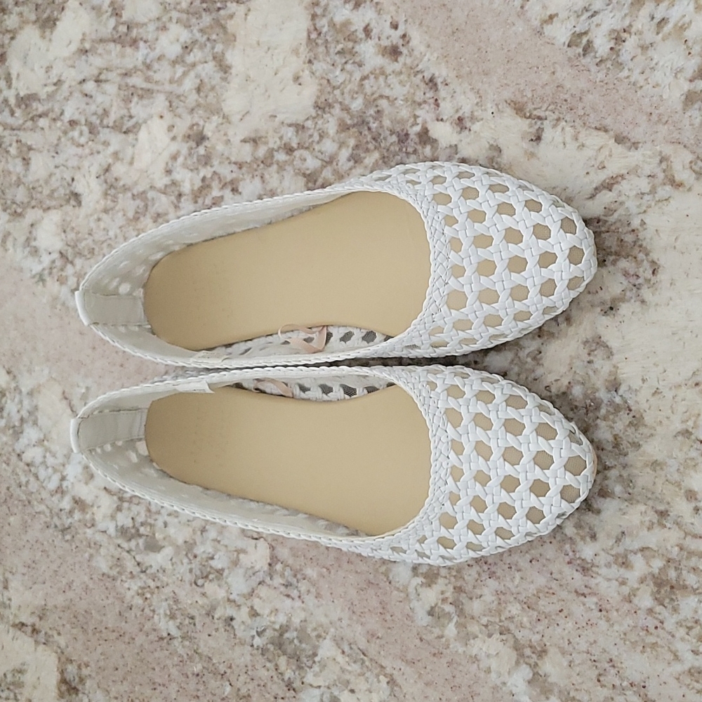 Janie and Jack girls size 4 ballet flat white shoe
